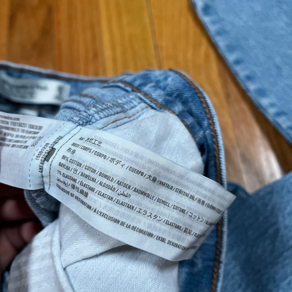 Abercrombie 90s Straight Ultra High Rise Curve Love Jeans 29/8R Light Wash 28” - Picture 8 of 8